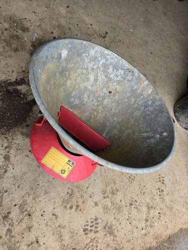 Countax westwood salt spreader